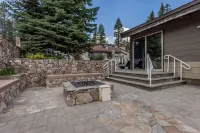 Remodeled Nov ‘22 Cozy Mammoth Condo - Walking Distance to Canyon Lodge