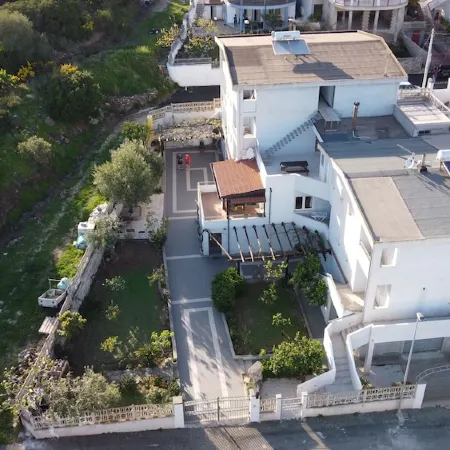TRILO SUPERIOR, sea comfort and relaxation in Cala Gonone