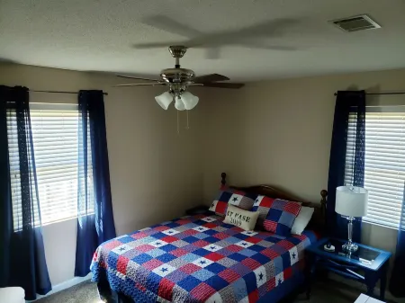 Family Friendly Home near Fort Stewart. 3bd/2bath