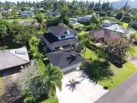 Amazing Views of Waterfalls, Hanalei Bay & Walk to Beach & Queens Bath