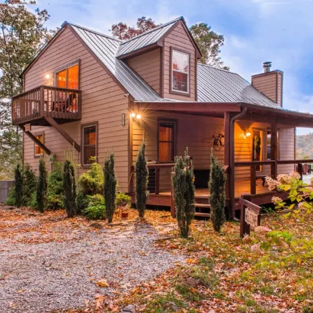 Secluded Heavens Peak, Enjoy in a Pvte Hot Tub + Sauna ,Breathtaking NC Views.