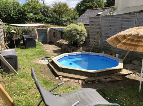 Charming little house 800m from the seaside