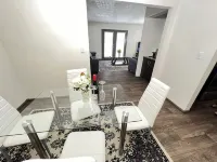 Entire cozy 2-bedroom Guest House in Atlanta