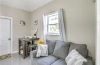 Cozy 1-bedroom apartment with carport and WiFi in phenomenal St. Petersburg