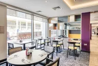 班博裡中心（城堡碼頭）普瑞米爾飯店 - 早餐