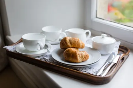 A charming Grade II listed former Chapel in a tucked away peaceful location Отели рядом с достопримечательностью «Tithe Barn»