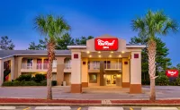 Red Roof Inn Defuniak Springs Hotels near Britton Hill at Lakewood Park