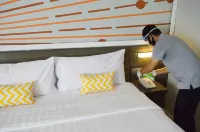 Yusra Inn Hotel Bekasi Hotels in Rawalumbu