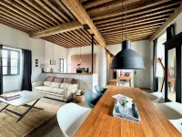 Former convent from the 17th, renovated, private garden, Beaune city center