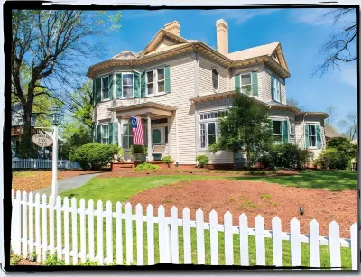 Charles Bass House Bed & Breakfast فنادق في South Boston