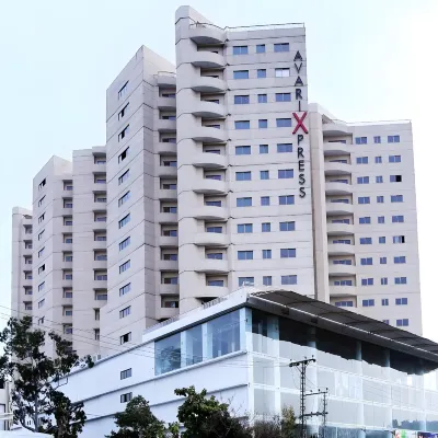 Avari Xpress Gulberg Hotels near Walled City of Lahore