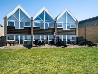 "Ninne" - 50m from the Sea Hotels near Autocampingplads