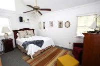 "The Twisted Branch" lodge at Bent Tree