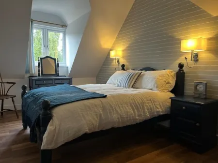 Secluded Retreat - in the heart of the Anchorage