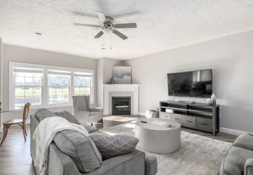 Relax in Style, Golf course Community Townhouse - 3440 Hoteles en Lysander