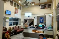 Kusum Hotel - parking