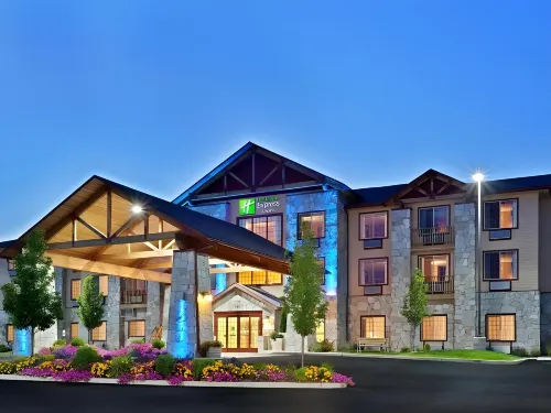 Holiday Inn Express & Suites Cheney Hotel a Spokane County