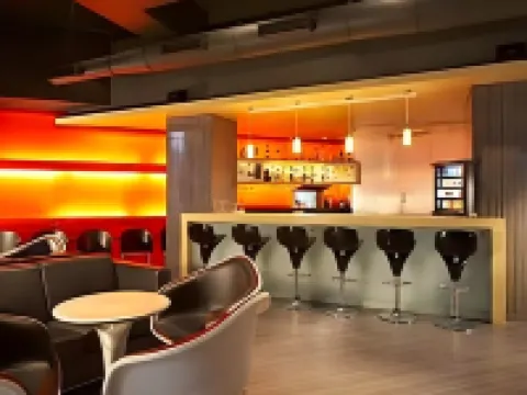 ホテル サトカール レジデンシー テインのホテル