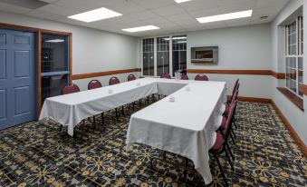 GrandStay Hotel & Suites Hastings