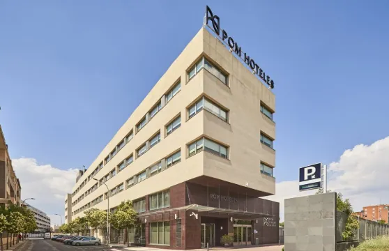 論壇阿爾卡拉拉斐爾酒店