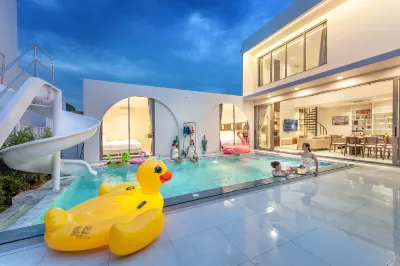 Shin Lalynn Pool Villa Hotels in Huai Kapi
