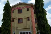 Temms Hotel Hotels in Seeta