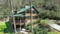 Secluded Cabin on Private 6 Acres w/ 2 Waterfalls & 4 Streams Near Brevard