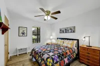 Serenity at Cypress Mill Hotel a Blanco County