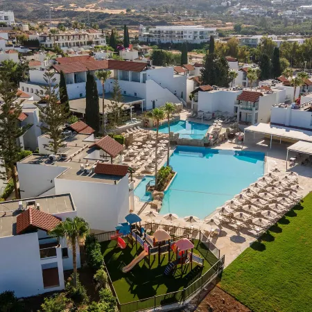 Kapetanios Aqua Resort