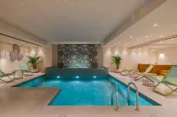 Ionian Plaza Hotel