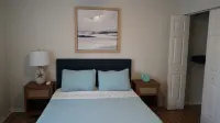 Near to Anna Maria Island, IMG Academy & GT Park Hotels near Manatee County Courthouse