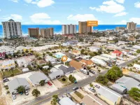 NEW! Walk to Beach 3 Blocks, Big Private Backyard, Firepit, Bunks, Sofa sleeper