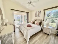 Villa with swimming pool & spa - Poolside Grill, Family-friendly, Water-view