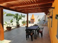 newly furnished seaside cottage. Low costs and free wifi. Hotels in Quartu Sant'Elena