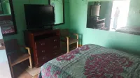 Guest Host Motel - Motel