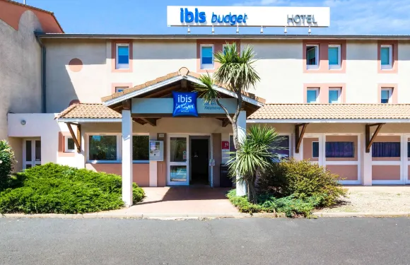 宜必思貝濟耶東部地中海酒店