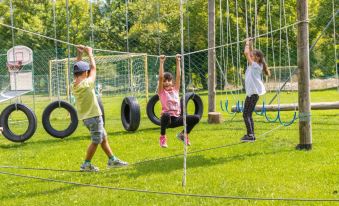 Ninemia Stay and Play