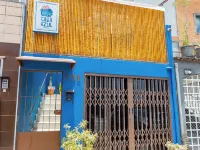 Hostel Casa Azul Hotels near Independence Monument
