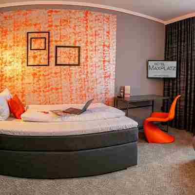 Hotel Maxplatz Rooms
