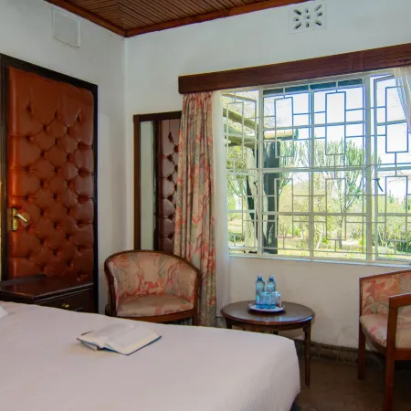 Jacaranda Lake Elementaita Lodge