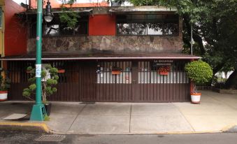 Hostal la Encantada