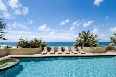 Clubb Coolum Beach Resort Sunshine Coast Hotel dekat Coolum Beach