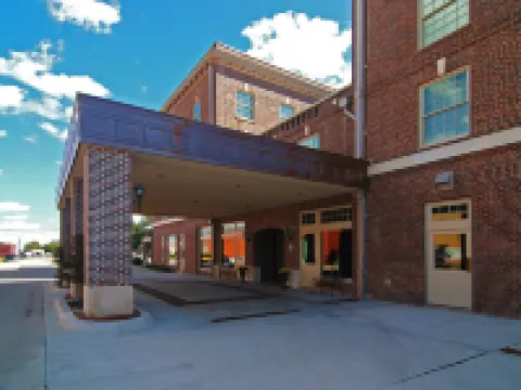 リバティホテル, アン アセンドコレクションホテル クリーバーンのホテル