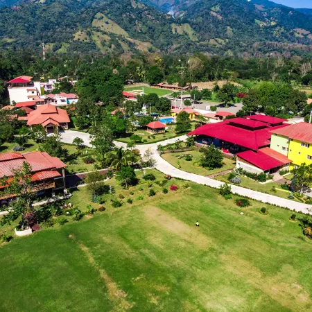 Hotel Rancho Guacamayos