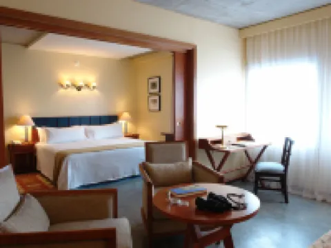 特里託里奧酒店 馬德林港酒店