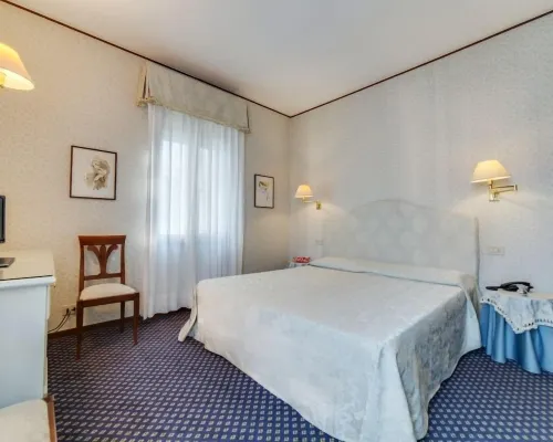 Hotel la Meridiana Habitaciones Photos