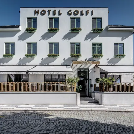 Hotel Golfi