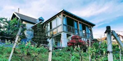 Vineyard Cottage Vercek Hotels near Galerija Simulaker