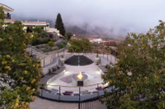 ホテル アルタ モンターニャ