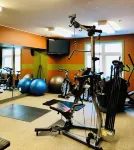One Bedroom Suite with BBQ & Huge Patio - Gym